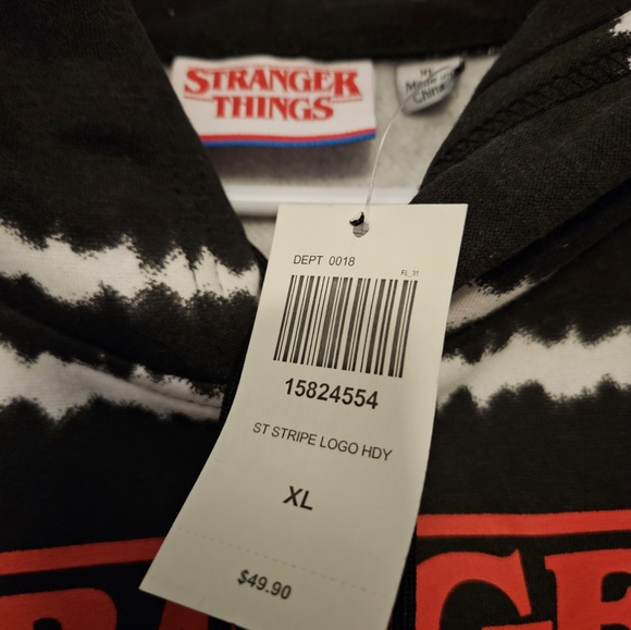 Stranger Things Hoodie NWT - Picture 7 of 8